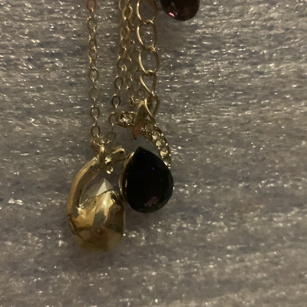Necklace - Picture 5 of 8